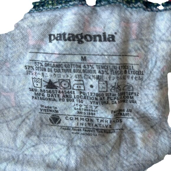 Patagonia Feathered Geo Print Stretch Pull On Skirt Active Wear, Athleisure M - Picture 8 of 8